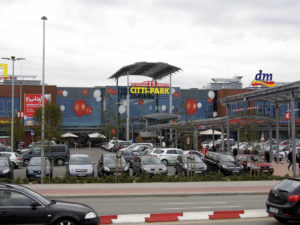 Über 2000 kostenlose Kundenparkplätze ermöglichen entspannte Einkaufserlebnisse. (Foto: Citti-Park)