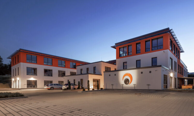 HFO Telezentrum Oberkotzau Bürogebäude mit Temperierung nur über den Fußboden