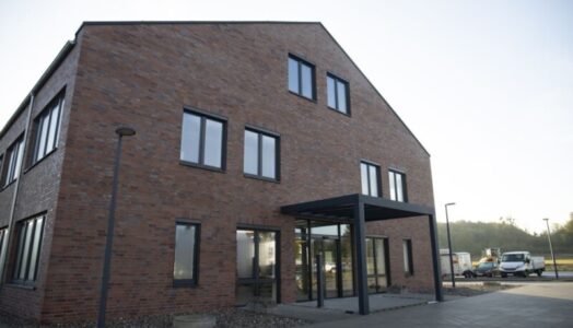 Elektroheizung Fußbodenheizung von elke-TECHNIK/bamaheat im Gewerbeobjekt Büro und Lager der Firma Thomas Elektro GmbH in Schwerin