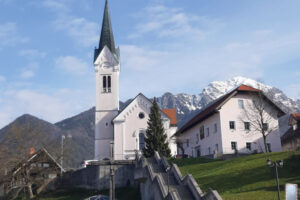 Sanierung der Kirche St. Martin in Trstenik mit einer elektrischen Flächenheizung von mfh systems