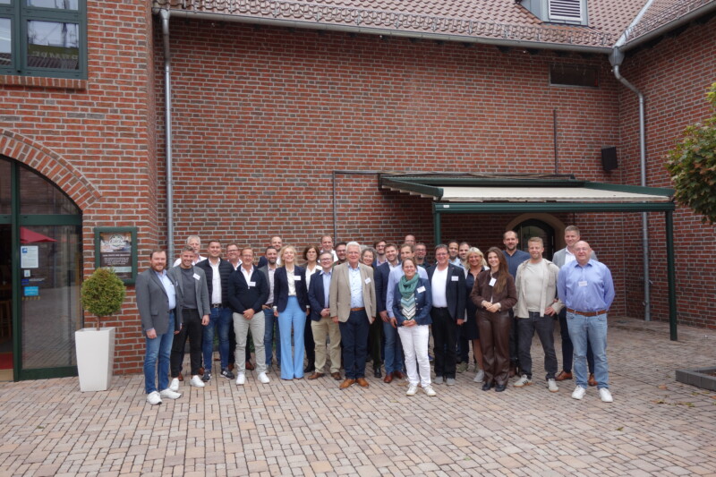 Gruppenfoto vom Round Table Kühl- und Heizdeckensysteme 2026